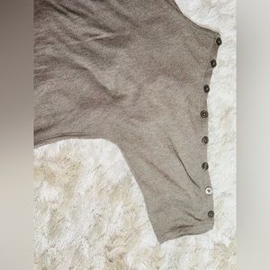 Express Light Button Sweater​